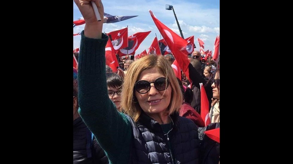 Koronovir&uuml;s: CHP kadın Kolu Başkan yardımcısı hayatını yitirdi