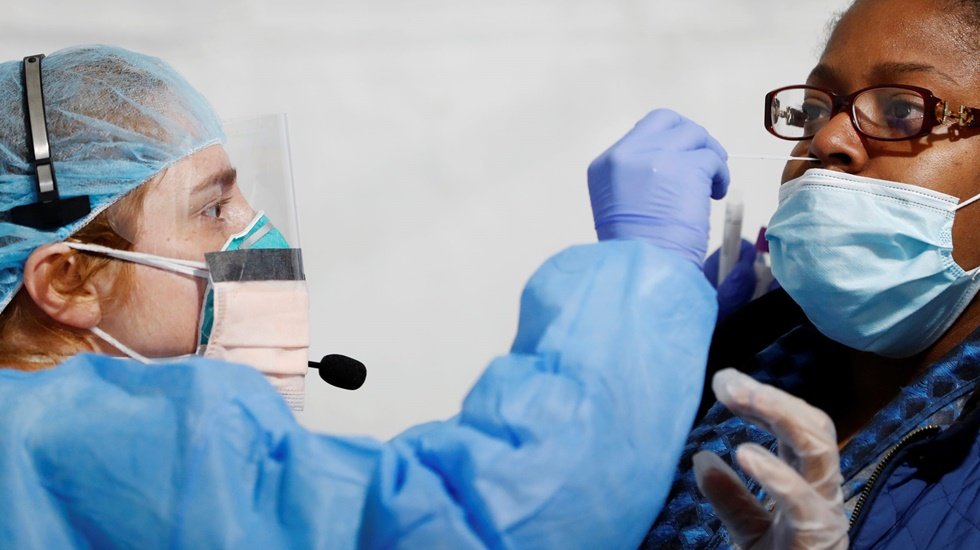 New York&rsquo;ta eczanelere koronavir&uuml;s testi yapma yetkisi