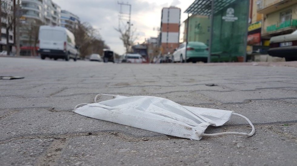 Urfa&rsquo;da pozitif vaka otob&uuml;sle eve yollanıyor!