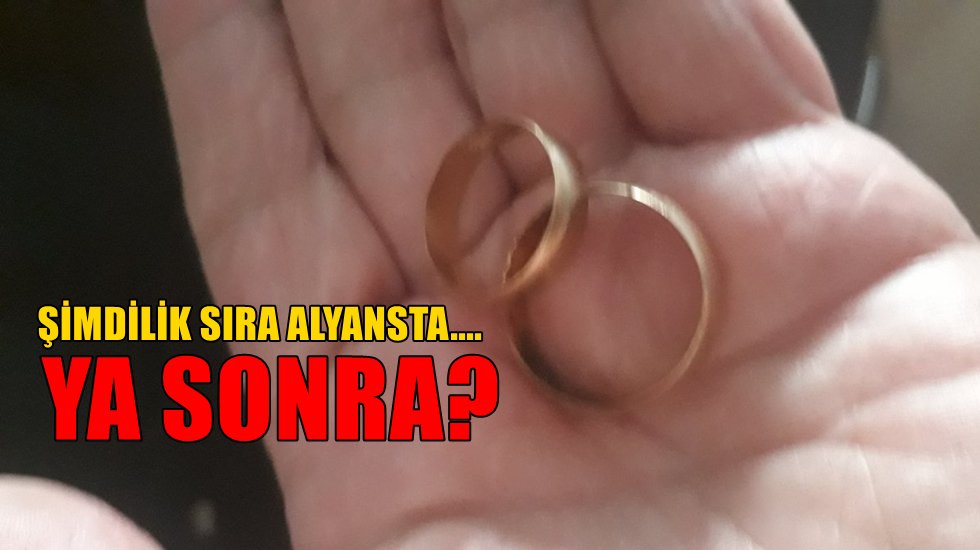 Vatandaş bayram alışverişi i&ccedil;in alyansını satıyor
