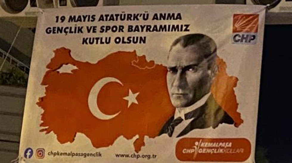 CHP Kemalpaşa İl&ccedil;e &Ouml;rg&uuml;t&uuml;'nden gen&ccedil;lere Nutuk ve mektuplu &ccedil;ağrı