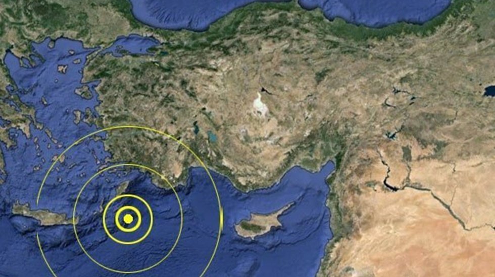 Girit Adası a&ccedil;ıklarında 6,3 b&uuml;y&uuml;kl&uuml;ğ&uuml;nde deprem