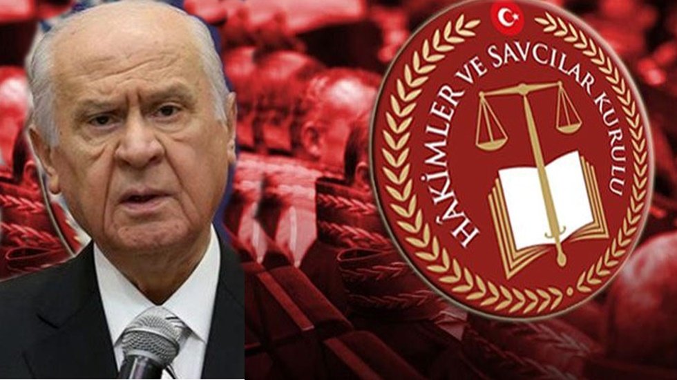 Bah&ccedil;eli'ye "D&ouml;nek, fırıldak" diyen sanığa 'Beraat' veren 4 hakime soruşturma&hellip;
