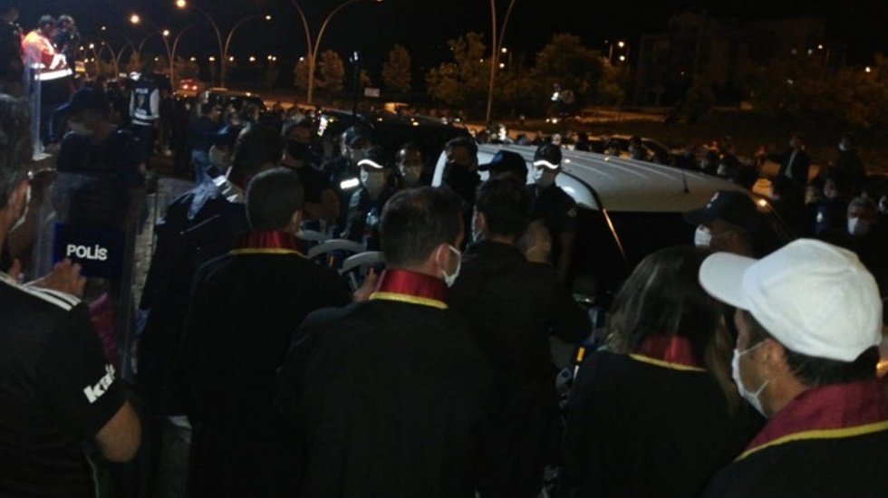 Baro başkanlarına bir kez daha m&uuml;dahale
