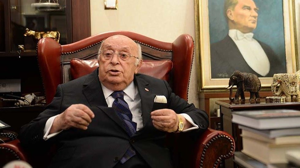 &ldquo;Demirel i&ccedil;in her t&uuml;rl&uuml; ihtilafın ilacı, sulhun diğer adı demokrasiydi&rdquo;