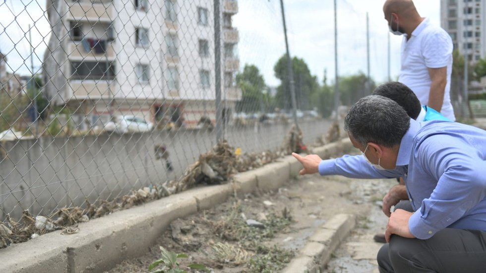 Esenyurt’ta dere kotunun altına imar verilmiş