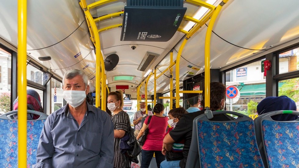 İstanbul’da toplu taşımadaki yaş sınırlaması kalktı