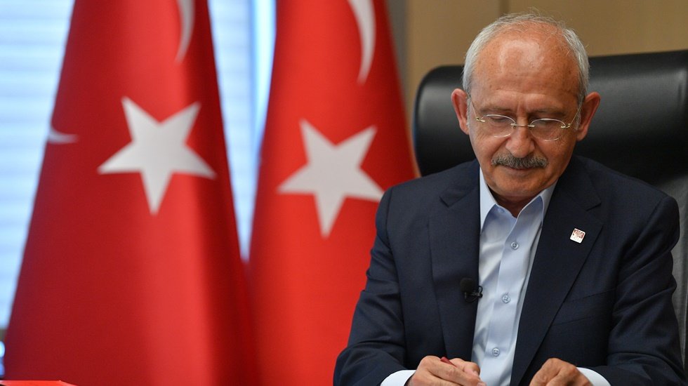 Kılı&ccedil;daroğlu'ndan se&ccedil;im gecesi i&ccedil;in uyarı: &ldquo;Eli silahlı insanlar sokağa &ccedil;ıkabilir&rdquo;
