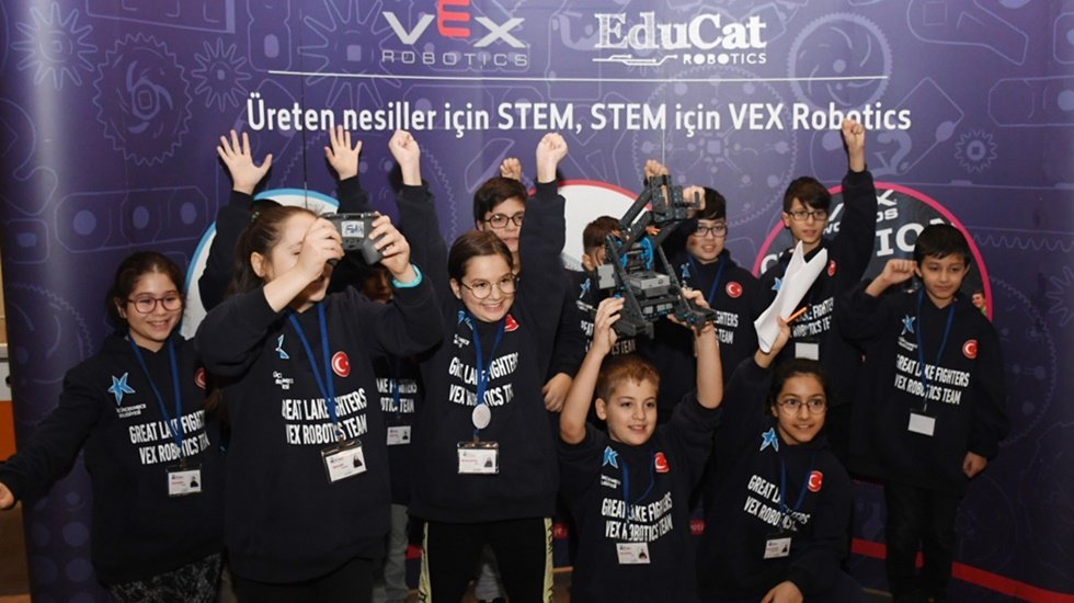 K&uuml;&ccedil;&uuml;k&ccedil;ekmece&rsquo;den Amerika&rsquo;ya uzanan bir başarı &ouml;yk&uuml;s&uuml;: &lsquo;Great Lake Fighter&rsquo;