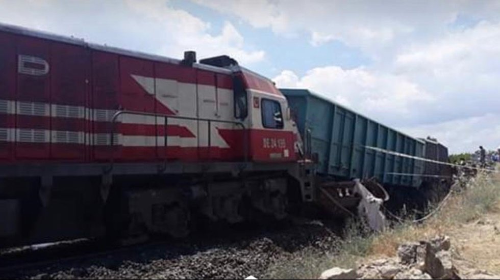 Malatya&rsquo;daki tren kazasıyla ilgili korkun&ccedil; iddia!