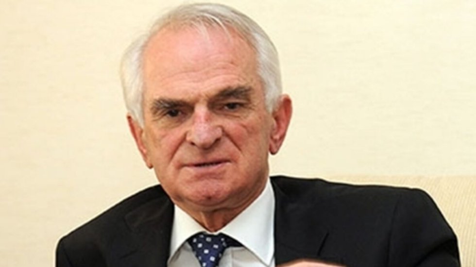 &Ouml;nder Sav: 'Parti boşta kalmaz'