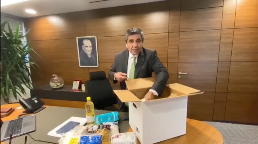 Sanal Konsere harcanmasaydı 210 bin koli dağıtılabilirdi