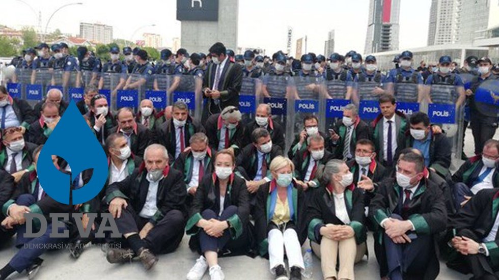 'Savunma Y&uuml;r&uuml;y&uuml;ş&uuml;'ne DEVA Partisi'nden de destek geldi