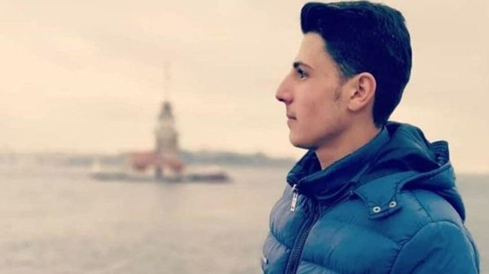 17 yaşındaki genç tacize uğrayan kadını koruduğu için dövülerek öldürüldü!