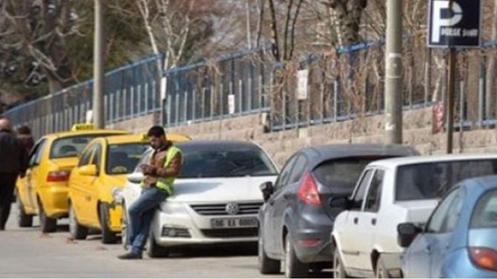 Belgesi olmayan otopark ve vale görevlisi olamayacak