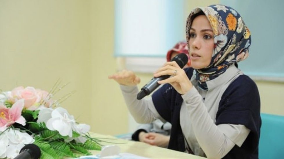 Esra Albayrak'a y&ouml;nelik hakaret i&ccedil;erikli paylaşım yapan ş&uuml;pheli tutuklandı