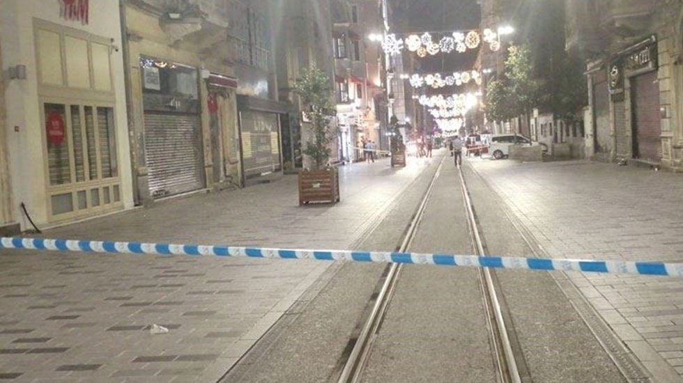 Vali Ali Yerlikaya İstiklal Caddesi'nde yeni &ouml;nlemleri a&ccedil;ıkladı