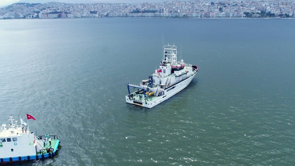 İzmir K&ouml;rfezi&rsquo;nde sudaki iyileşme bilimsel veriler ışığında g&ouml;zlemleniyor