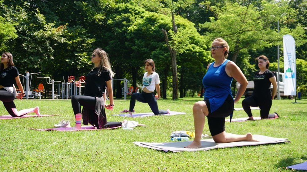 İzmit Belediyesinden kadınlara &ouml;zel spor etkinliği