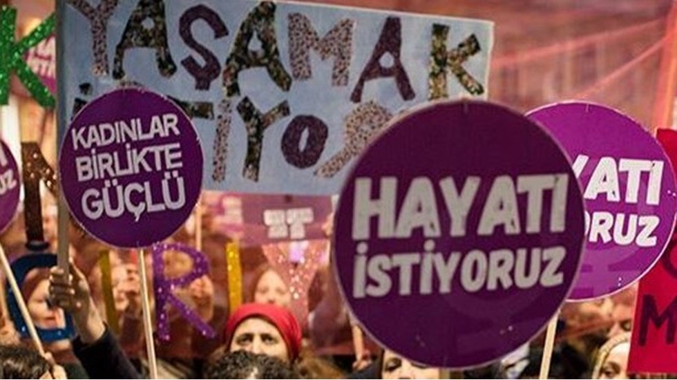 Ankara'da bir kadın evinde silahla vurulmuş halde ölü bulundu