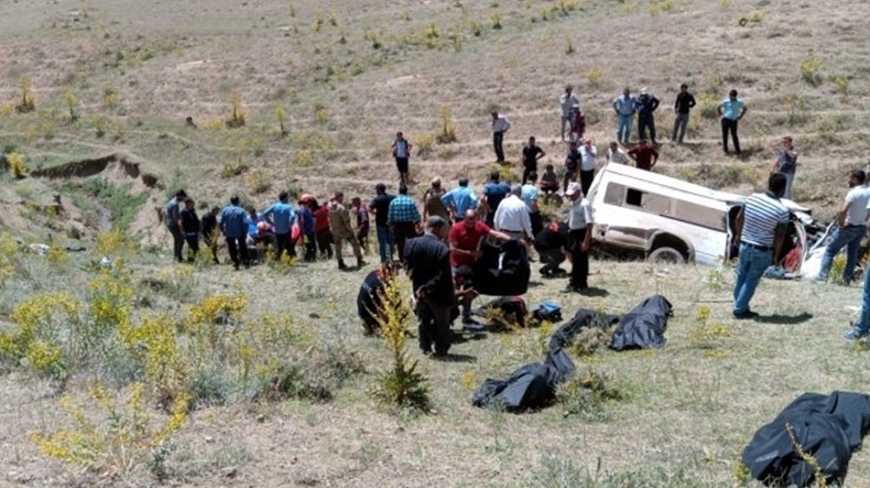 Van'da ka&ccedil; m&uuml;lteci &ouml;ld&uuml; sayısı bilinmiyor
