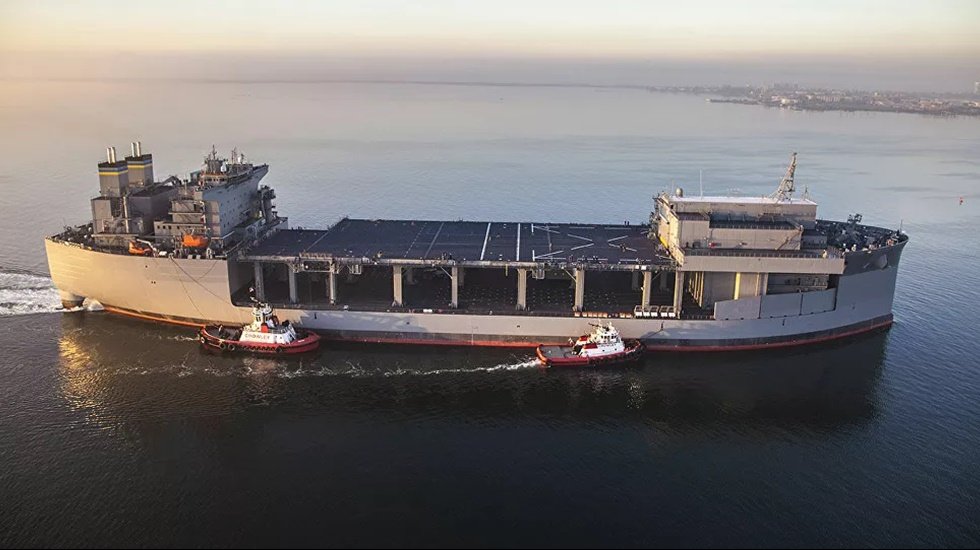 ABD savaş gemisi Girit Adası'na ulaştı