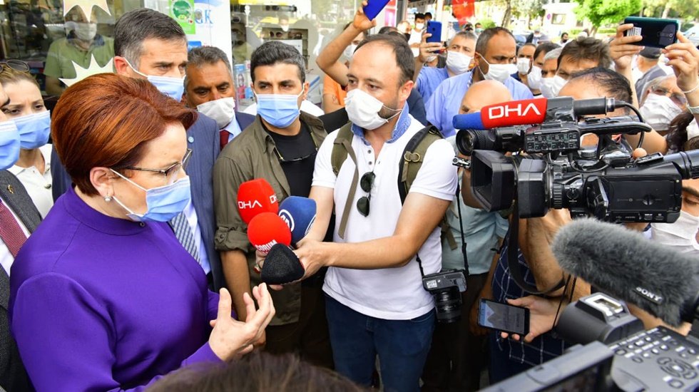 Akşener: Erdoğan, ortağı ile ilgilensin