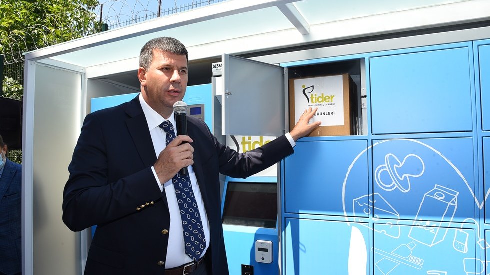 Alan el veren eli görmeyecek ‘Gıda otomatı’ Kadıköy’de hayata geçti