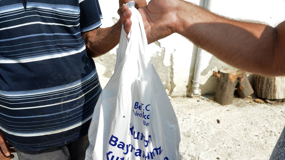 Beylikdüzü’nde ihtiyaç sahibi 3 bin 241 aileye kurban yardımı 