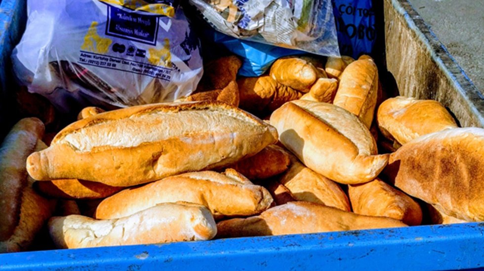 Ekmeğe y&uuml;zde 25, emekliye y&uuml;zde 11,54 zam!