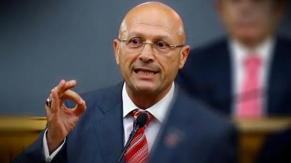 Erol M&uuml;tercimler, &Uuml;niversitesi&rsquo;ndeki g&ouml;revinden istifa etti