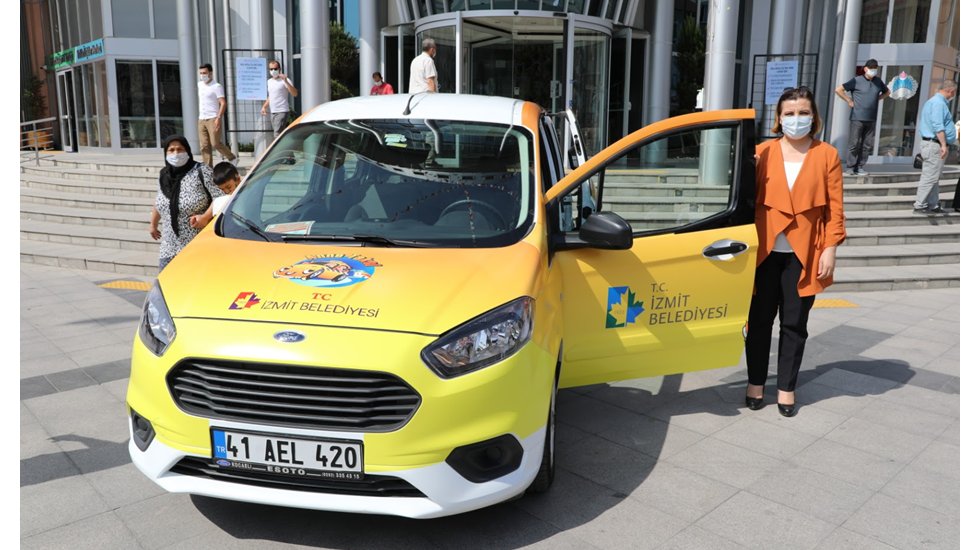 &Ouml;rnek belediyecilik... Anne Taksi uygulaması İzmit&rsquo;te başladı