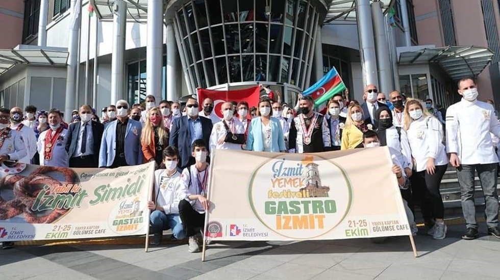 Adanalı aş&ccedil;ılar İzmit Gastronomi Festivali&rsquo;ndeki j&uuml;ri &uuml;yesi oldu