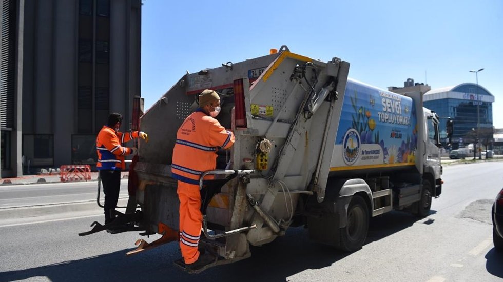 Avcılar’da “Güzel İnsanlar Çöpüne Sahip Çıkar” kampanyası başlatıldı