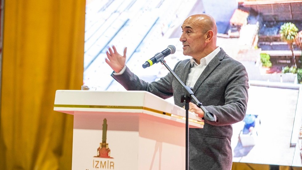 Başkan Soyer Basmane b&ouml;lgesini ayağa kaldıracak m&uuml;jdeyi verdi