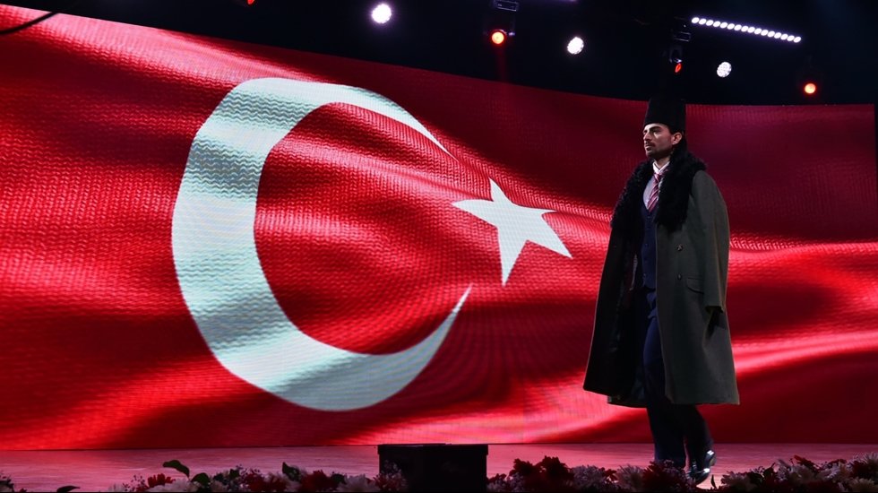 Boğazin İncisi Beşiktaş’ta Cumhuriyet Coşkusu “Cumhuriyet Defilesi” ile başladı