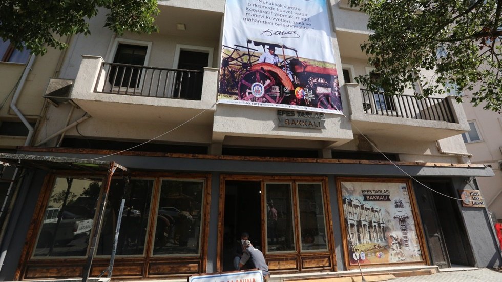 Efes Tarlası Bakkalı hizmetinizde