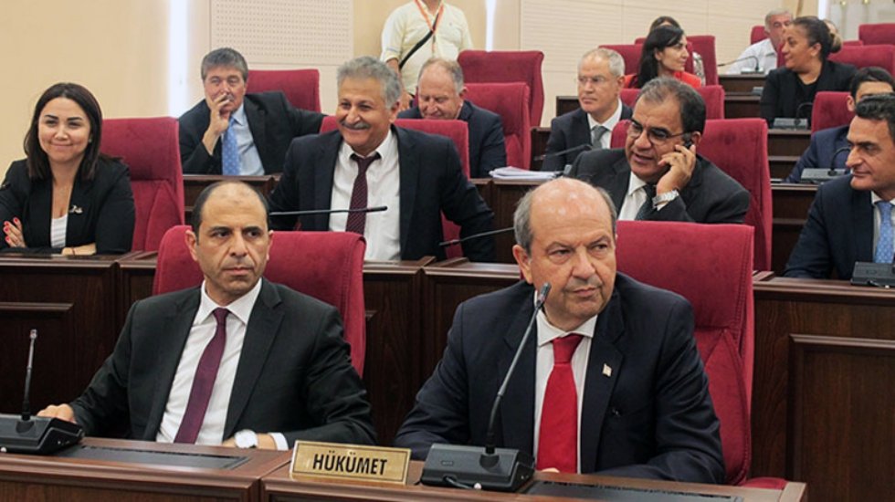 KKTC'de h&uuml;k&uuml;met d&uuml;şt&uuml;!