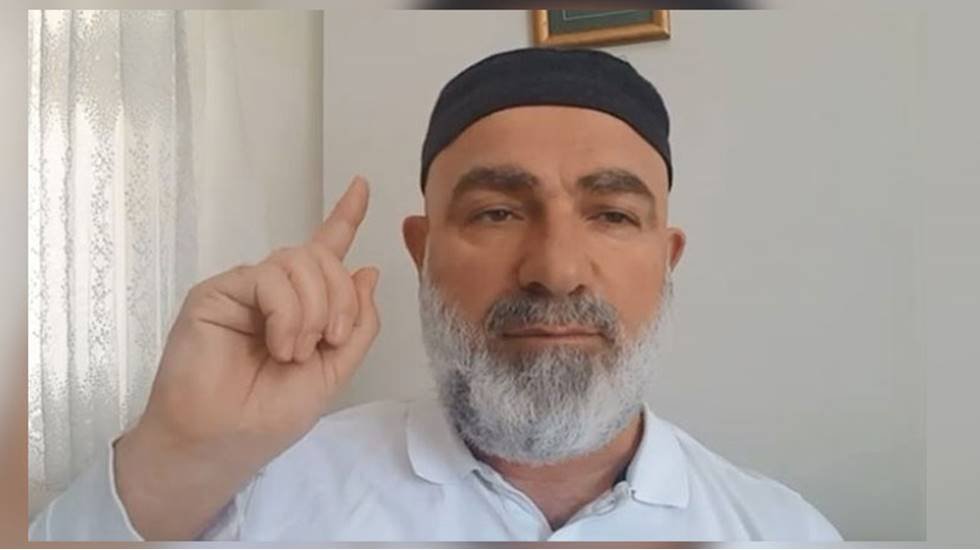 Sağlık Bilimleri &Uuml;niversitesi'nde Başhekim yardımcısından olay s&ouml;zler: "Boşanmak yerine&hellip;&rdquo;