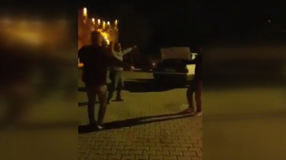 Sorunun &ccedil;&ouml;z&uuml;leceği s&ouml;z&uuml;n&uuml; alan maden iş&ccedil;ileri erik dalı oynadı