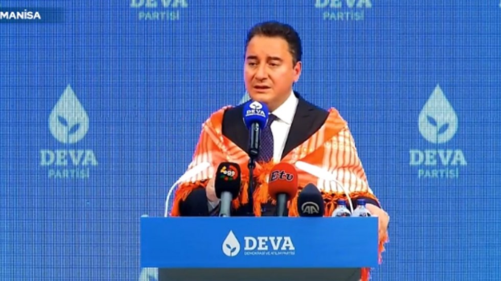 Babacan: "Kutlu dava&rdquo; meğer &ldquo;şahsi dava&rdquo;ymış, &ldquo;iktidarda kalma davası&rdquo;ymış