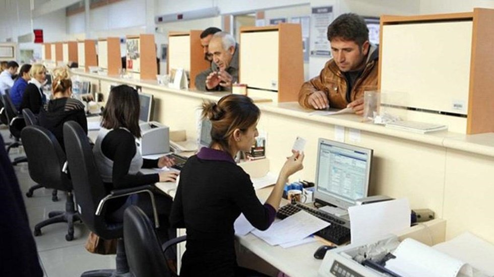 Bankalar esnafın d&uuml;kkanına ortak olmuş durumda