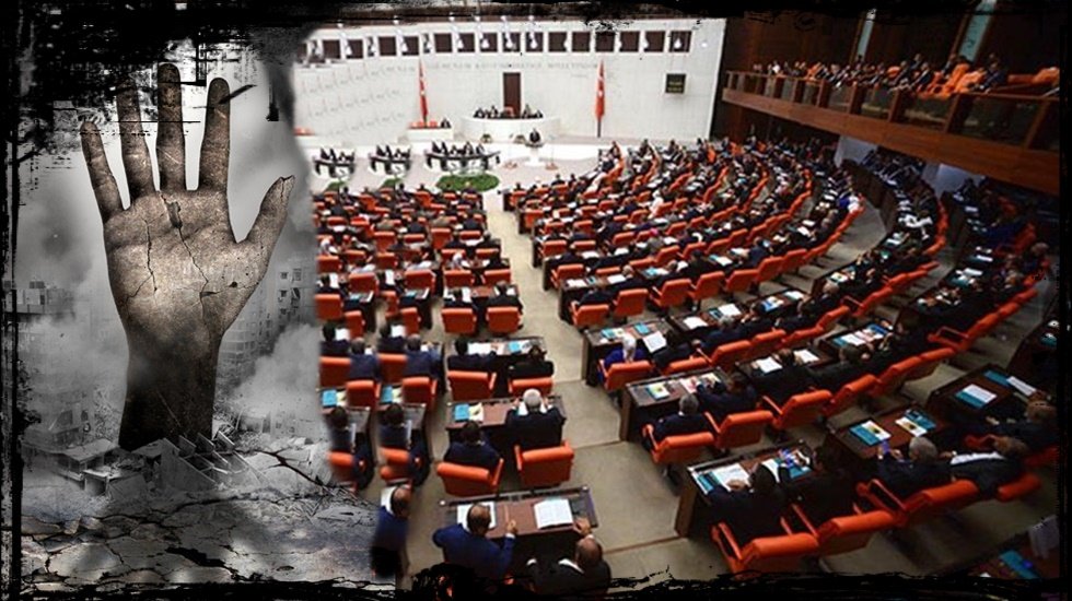 CHP &ccedil;&uuml;r&uuml;k binalar i&ccedil;in meclisi acil toplantıya &ccedil;ağırdı!