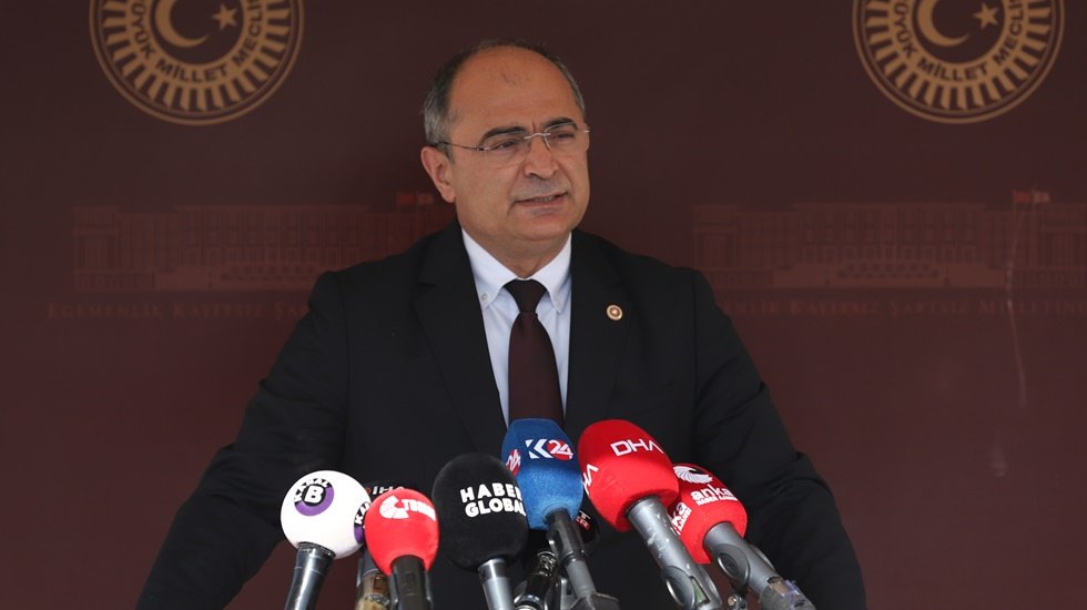 CHP'li Aydoğan: Ne &Ouml;z&ccedil;ağdaş&rsquo;ı, ne İmamoğlu&rsquo;nu size yedirmeyiz