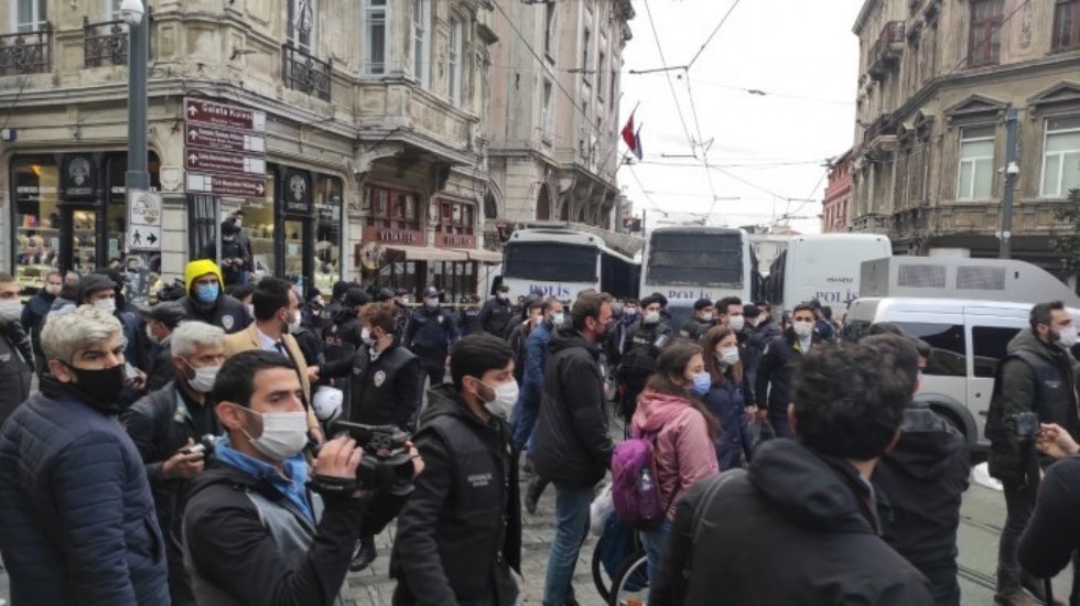 HDP'nin Taksim'deki protestosuna polis m&uuml;dahalesi