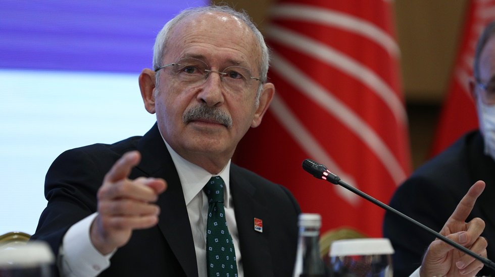 Kılı&ccedil;daroğlu: Olanlar 80 &ouml;ncesini &ccedil;ağrıştırıyor