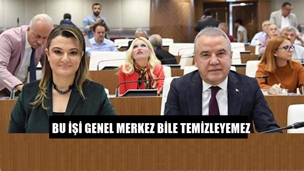 Korona tedavisi s&uuml;ren Muhittin B&ouml;cek, vek&acirc;let verdiği isimleri değiştirdi