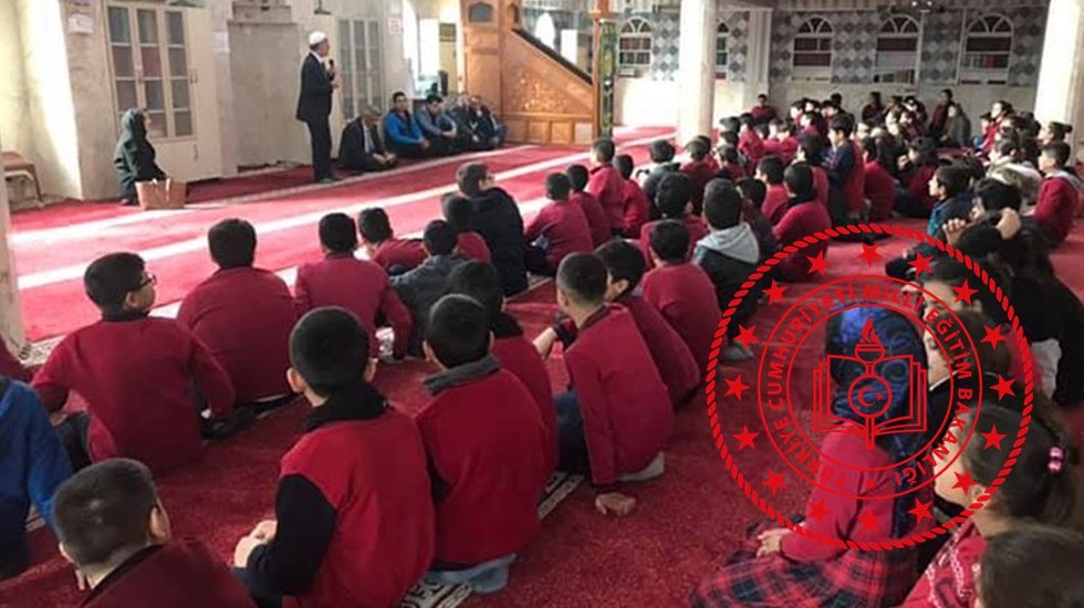 MEB ders saatleri ayarlanırken cuma namazı saatine dikkat edilmesini istendi