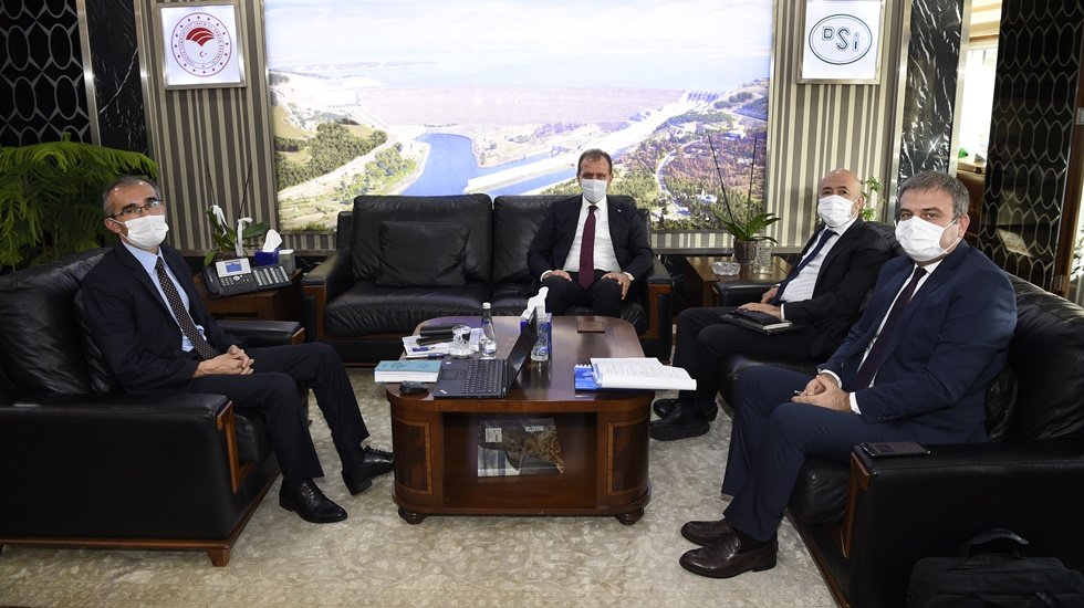 Mersin'de alt yapı atağı