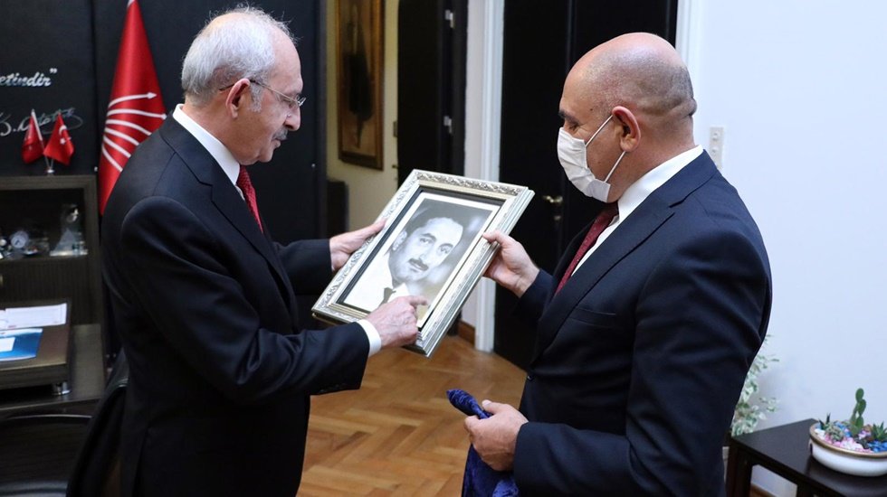 Tarhan&rsquo;dan Kılı&ccedil;daroğlu&rsquo;na Ecevit S&uuml;rprizi
